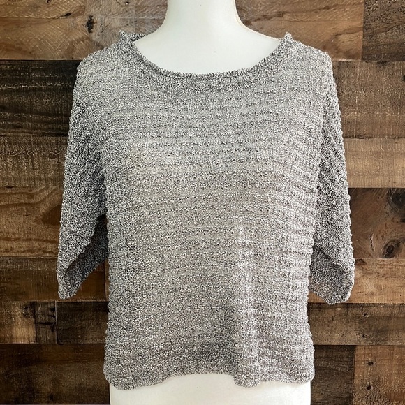 Gimmicks Blouse Size Large Knitted Material Gray Open Back - Picture 1 of 4